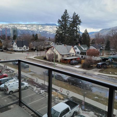 Cozy Studio Suite, 15Min Walk To Downtown Kelowna Bagian luar foto